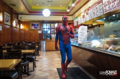 A New York anche Spiderman mangia nei fast food