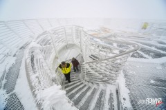 La terrazza panoramica della Skyway Monte Bianco dopo una tormenta di neve