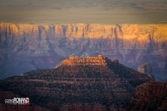 Tramonto su rocce antichissime nel Grand Canyon North Rim