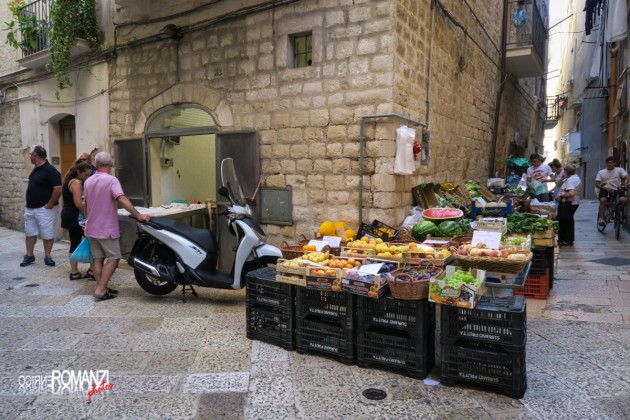 Mercato di strada a Bari